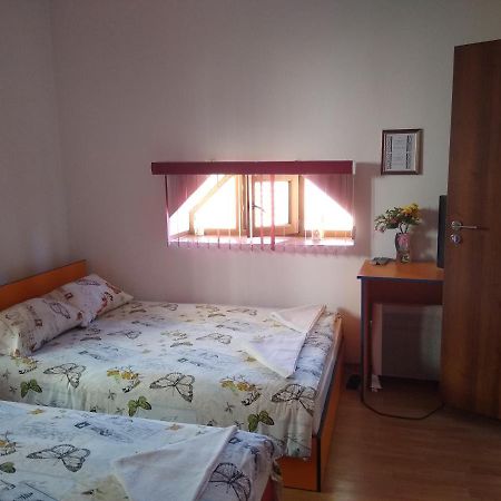 Guest House - Batak Exterior photo